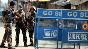 Pakistan team arrives in India