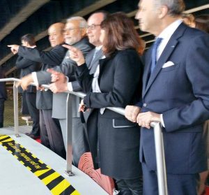france-modi-boat